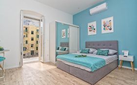 Studio Apartment Little World